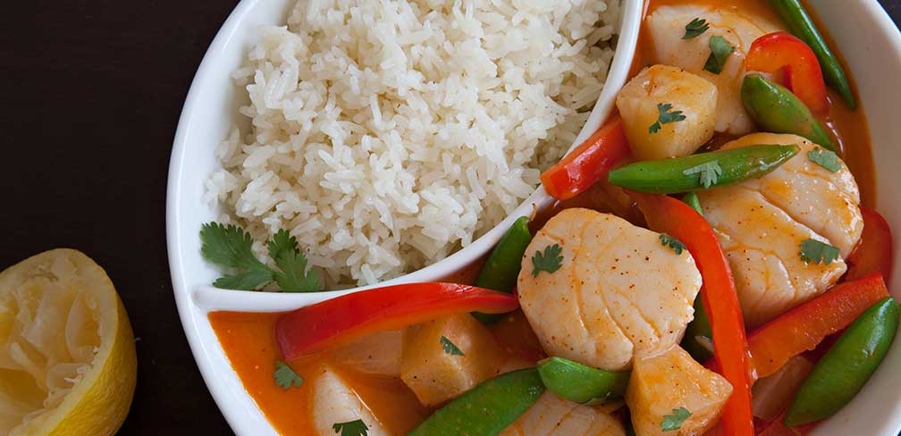 Red Curry Scallops with Pineapple