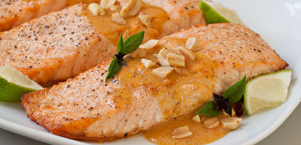 Grilled Salmon with Peanut Sauce